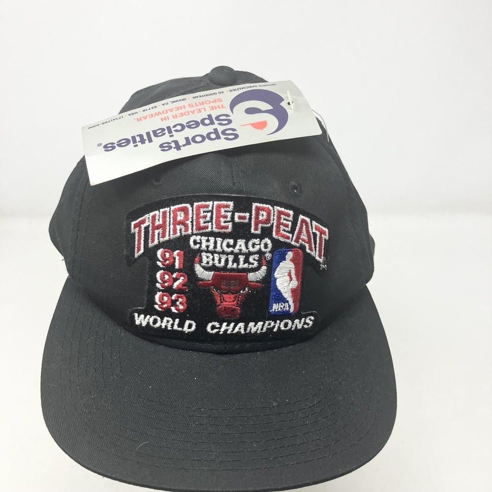 Vintage‎ Chicago Bulls Hat Cap Snap Back Mens NBA Three Peat Sports Specialties